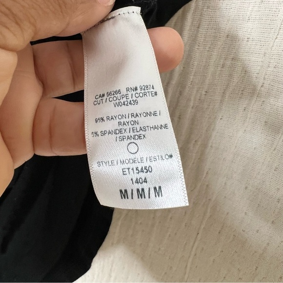 Ella moss Black Cowl neck cami draped Knit Blouse size M - Picture 4 of 7